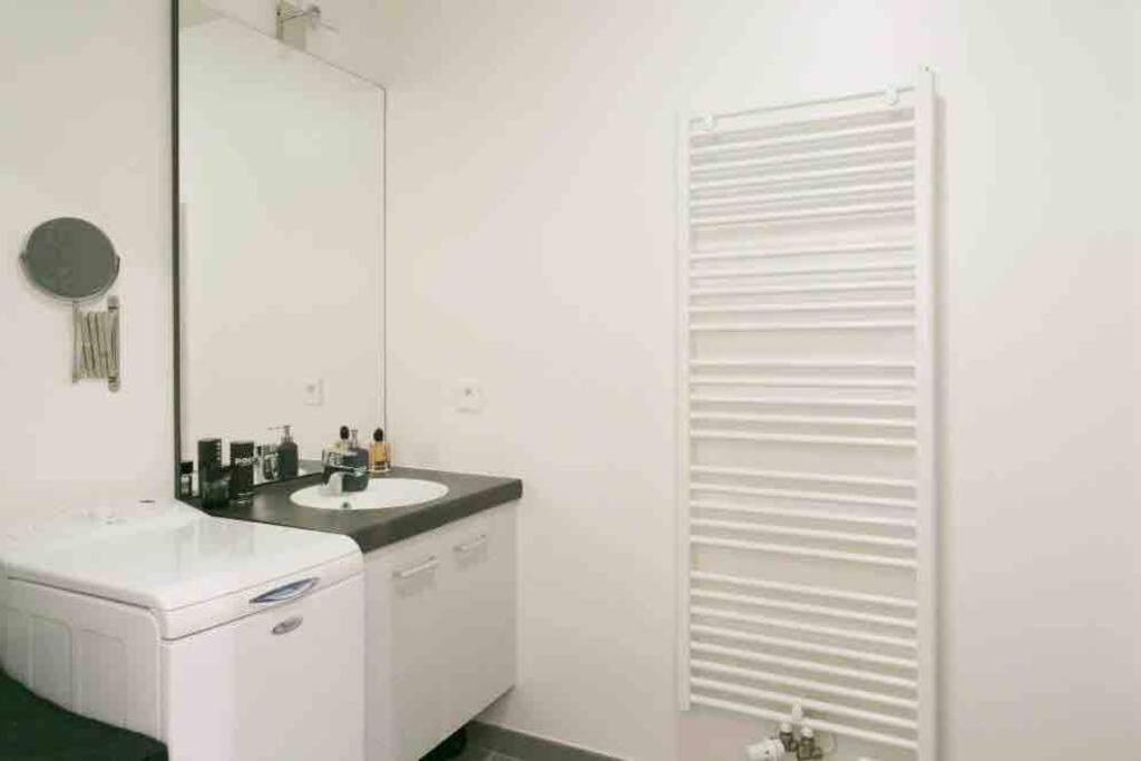 Cozy & Quiet Getaway Just 300M From Paris With Free Private Parking Apartment Жантили Екстериор снимка